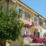 Afrodite Spacious Apartments! Apartmanhotel