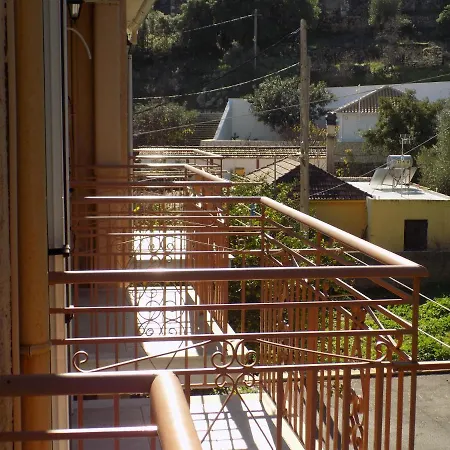 Afrodite Spacious Apartments! Aparthotel 3*