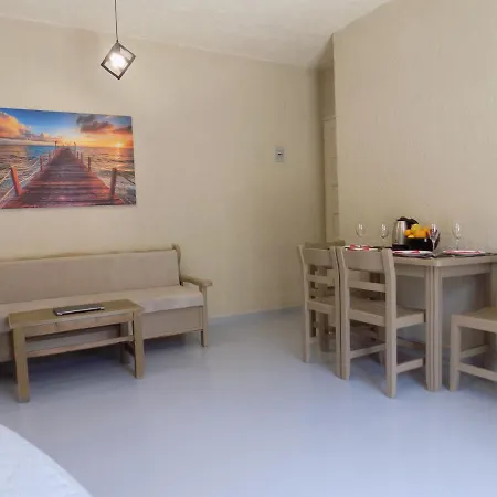 Aparthotel Afrodite Spacious Apartments!