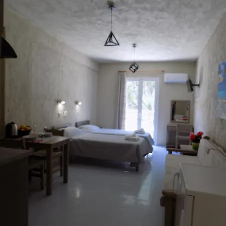 Afrodite Spacious Apartments! Aparthotel 3*