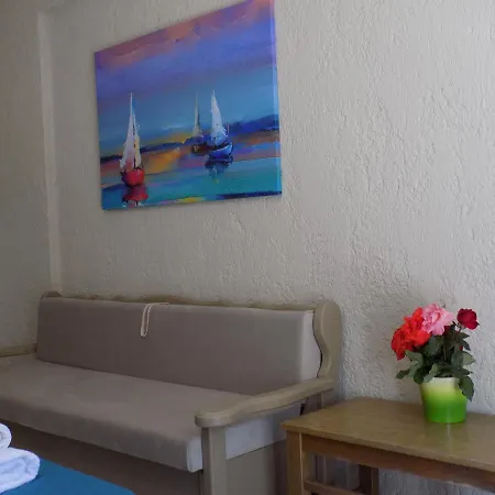 Aparthotel Afrodite Spacious Apartments! Agia Efimia