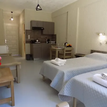 Afrodite Spacious Apartments! Aparthotel