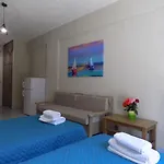 Afrodite Spacious Apartments! アパートホテル 3*