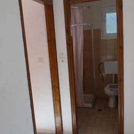 Afrodite Spacious Apartments! Agia Efimia