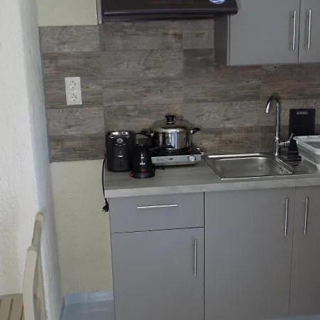 Afrodite Spacious Apartments! 3*