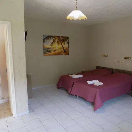 Aparthotel Afrodite Spacious Apartments! 2*