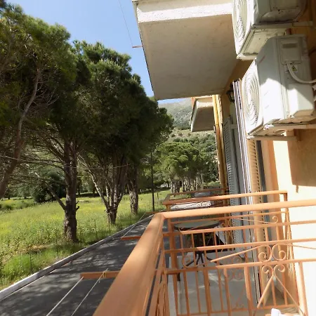 Afrodite Spacious Apartments! Aparthotel 2*