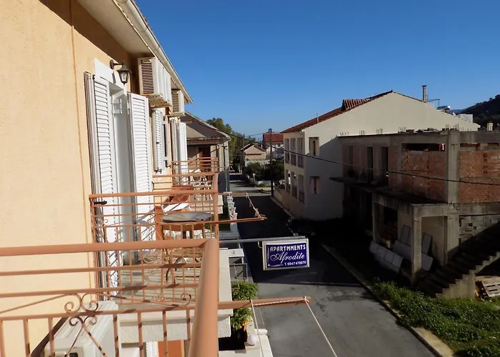 アパートホテル Afrodite Spacious Apartments!