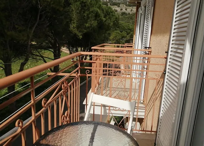 Afrodite Spacious Apartments! Agia Efimia