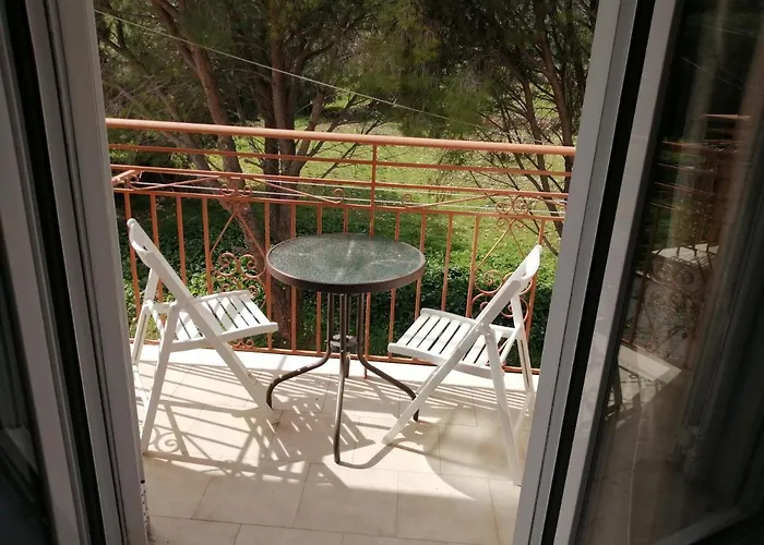 Afrodite Spacious Apartments! アパートホテル 3*