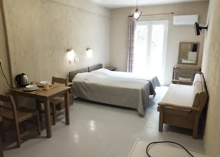 Afrodite Spacious Apartments! アパートホテル Agia Efimia