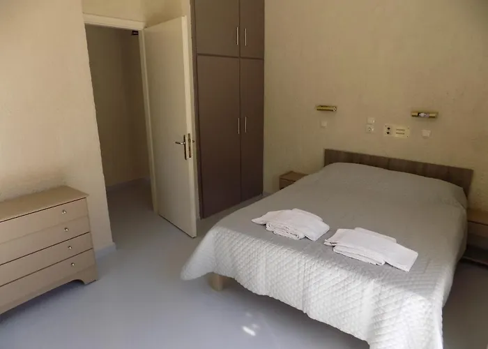 Afrodite Spacious Apartments! Agia Efimia