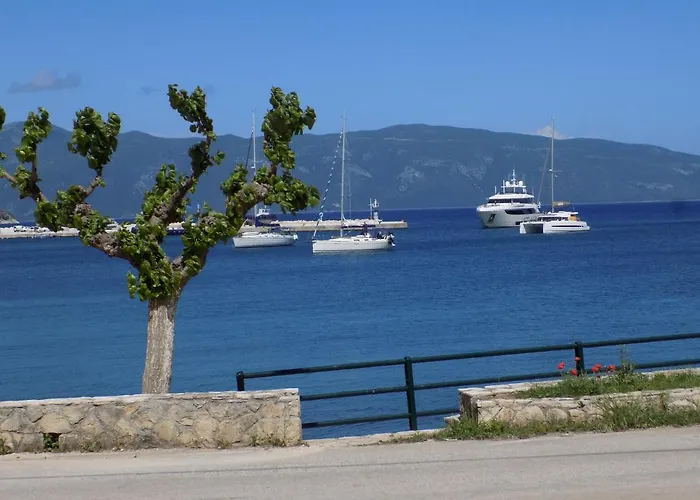 Afrodite Spacious Apartments! アパートホテル Agia Efimia