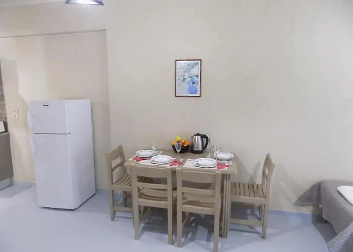 Afrodite Spacious Apartments! アパートホテル Agia Efimia