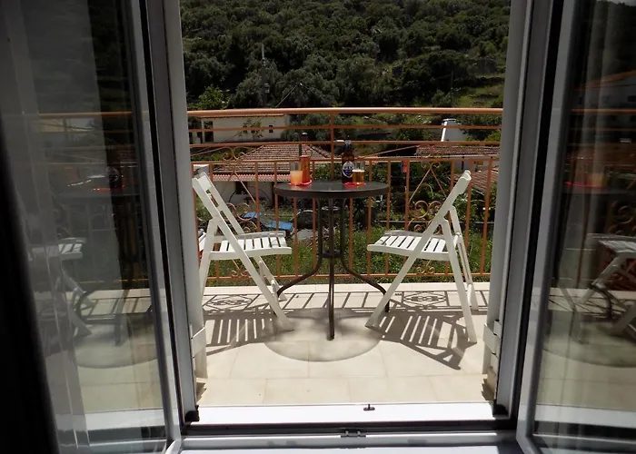 アパートホテル Afrodite Spacious Apartments! 3*