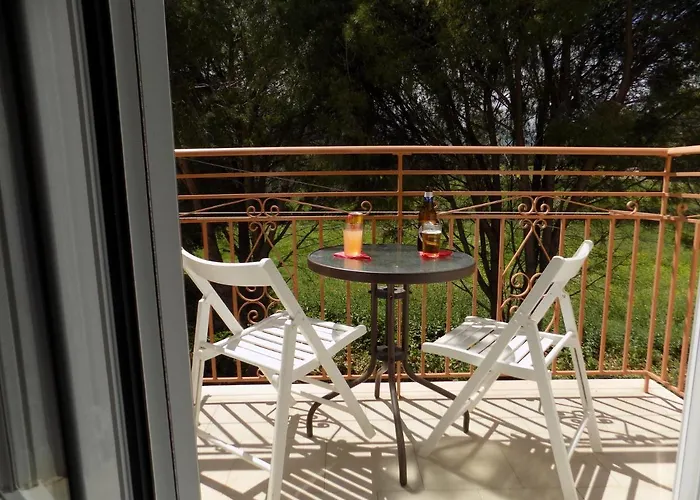 Afrodite Spacious Apartments! アパートホテル 3*